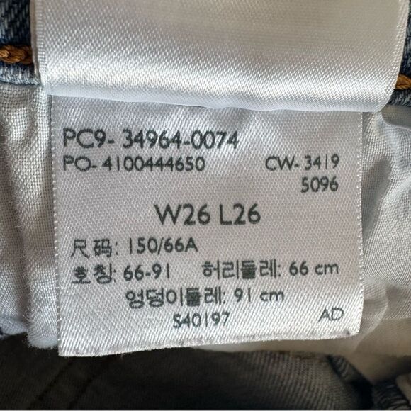 Levi's Wedgie Straight Button Fly Cropped Hi-Rise Jeans in Jive Size 26 - Picture 12 of 13